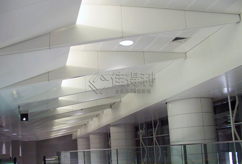 Aluminum veneer curtain wall (15)