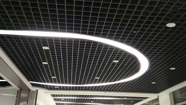 How do aluminum grille manufacturers produce aluminum grille?