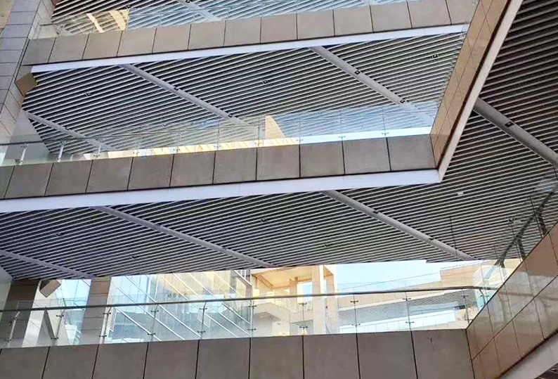 Aluminum square ceiling -40