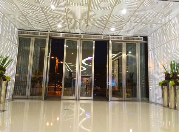 Kaimai Case 1 Foshan Plaza Center