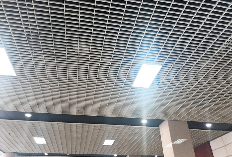 Aluminum grille ceiling (33)
