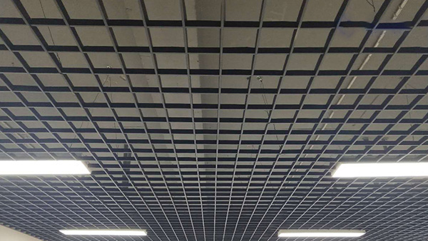 Aluminum gusset ceiling | aluminum square ceiling | aluminum grille ceiling | aluminum strip gusset ceiling | aluminum veneer curtain wall manufacturer-Foshan Kaime ceiling curtain wall-page 71怎么选？铝格栅批发厂家带你看一看