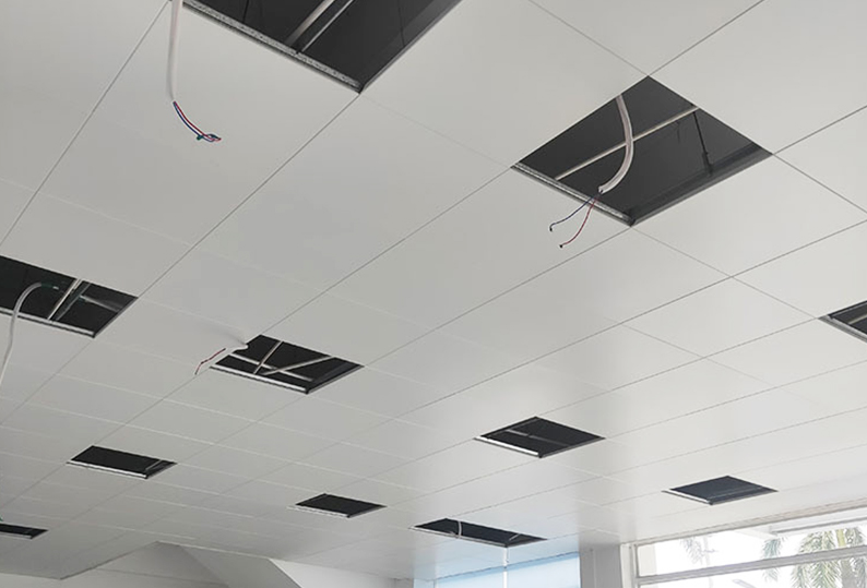 Aluminum gusset ceiling-(50)